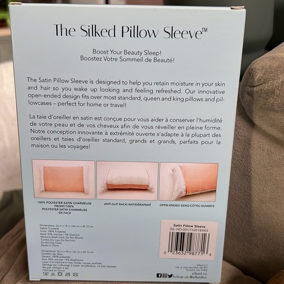 BN: Silked Satin Pillow Sleeve - Picture 2 of 2